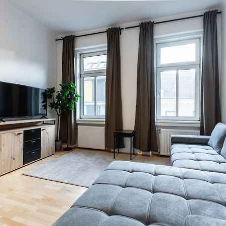 Cozy Apartment Steps Away From Subway Station ウィーン エクステリア 写真