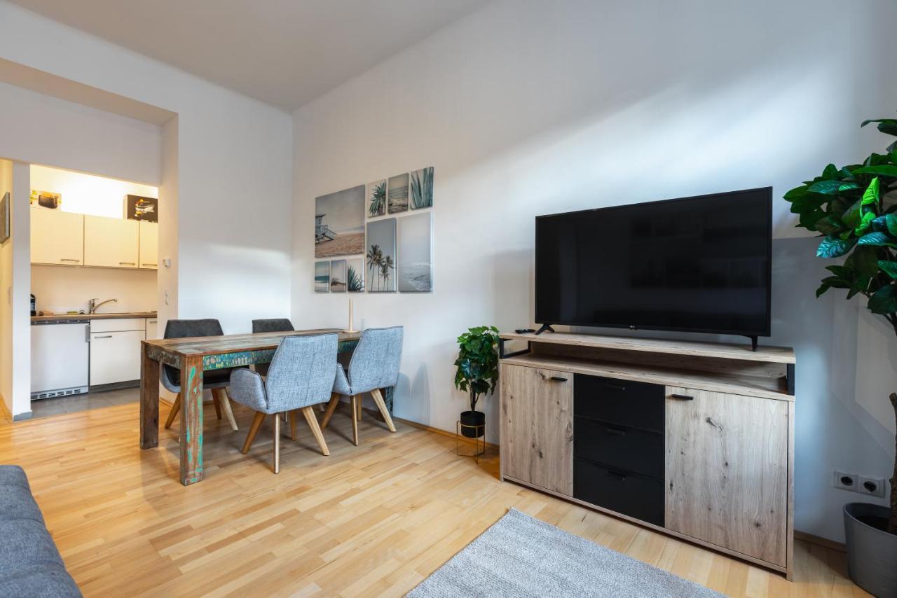 Cozy Apartment Steps Away From Subway Station ウィーン エクステリア 写真