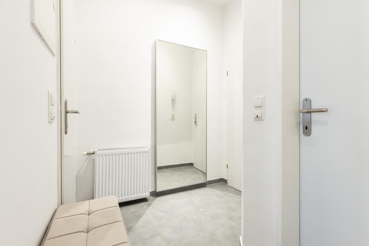 Cozy Apartment Steps Away From Subway Station ウィーン エクステリア 写真
